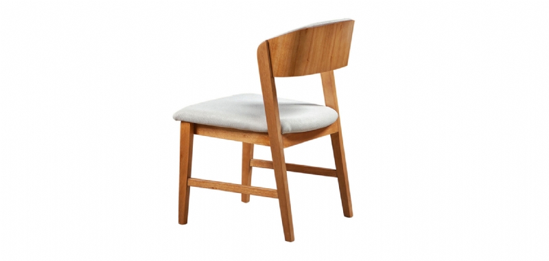 Mesa Rarus com seis cadeiras Manu 01